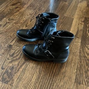 Girls combat boots size 4M